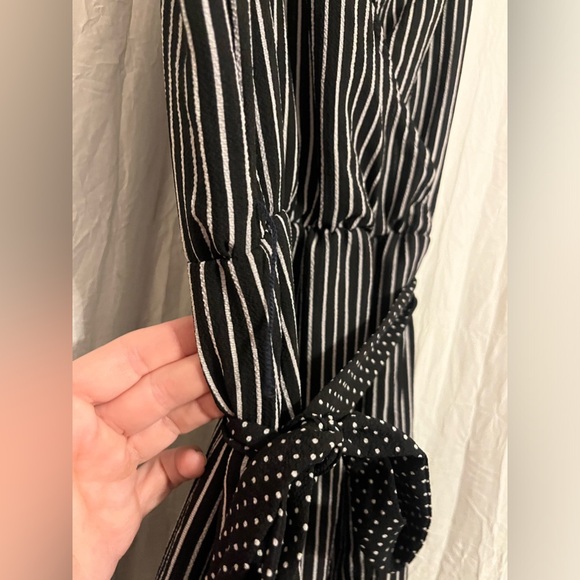 Superfoxx Pin Stripe Belted Maxi Dress 🌵Small - Picture 4 of 9